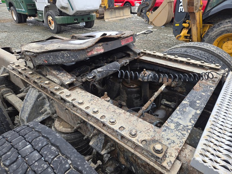 2007-peterbilt-387-image-42