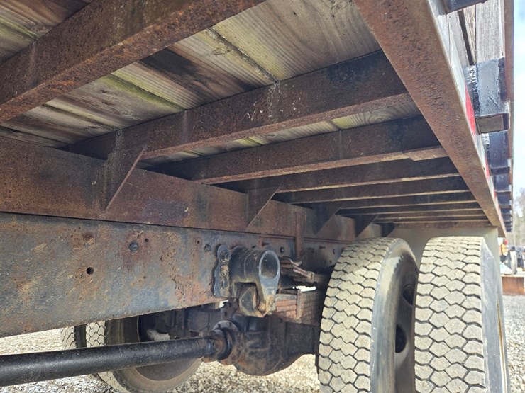 2000-ford-f650-image-30