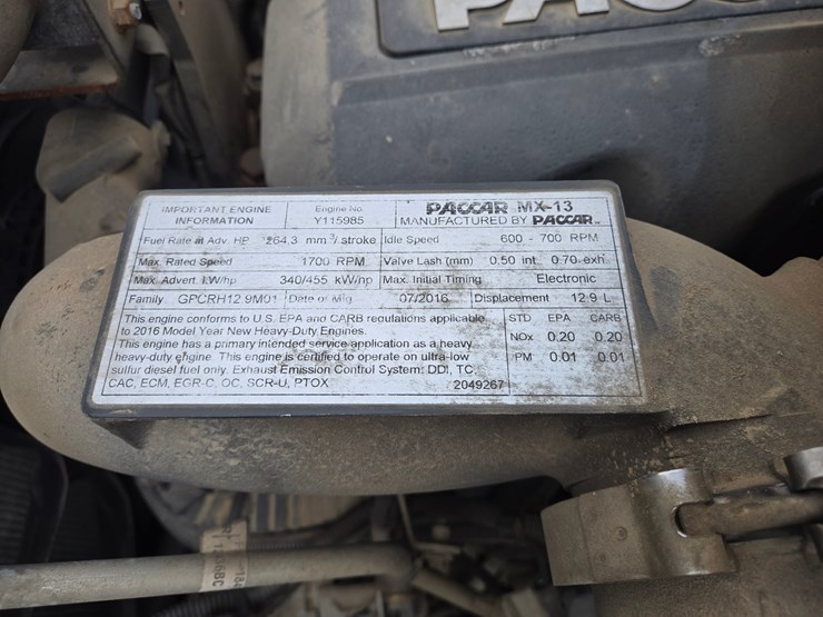 2017-kenworth-t680-image-65