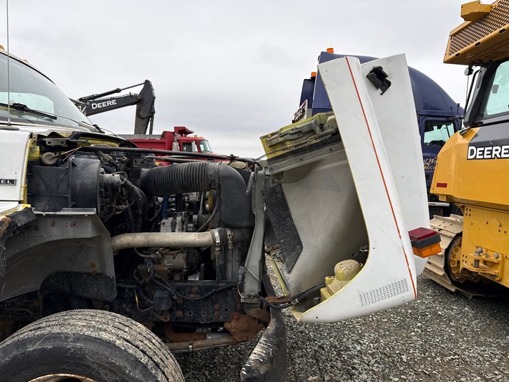 1993-ford-f700-image-44