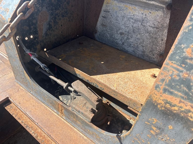 2007-massey-ferguson-8-image-16