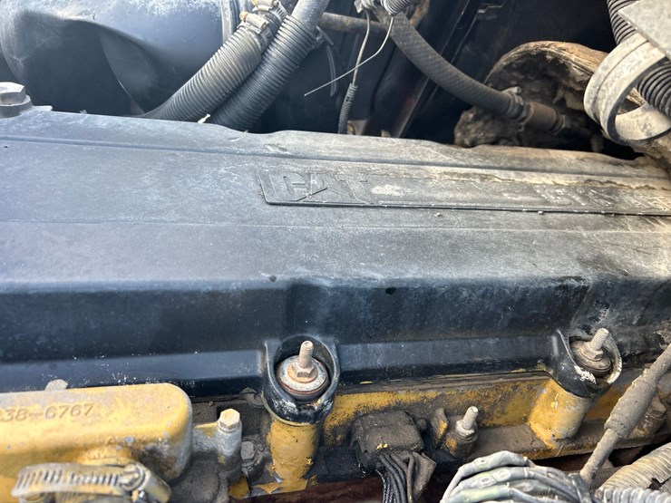 2005-international-7600-image-45