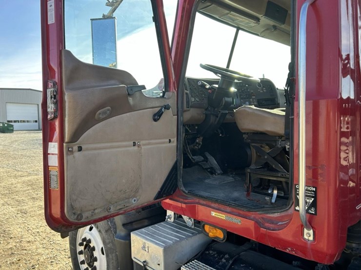 2003-massey-ferguson-8-image-58