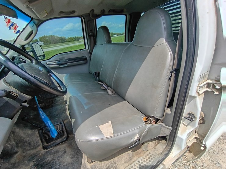 2007-ford-f350-image-31