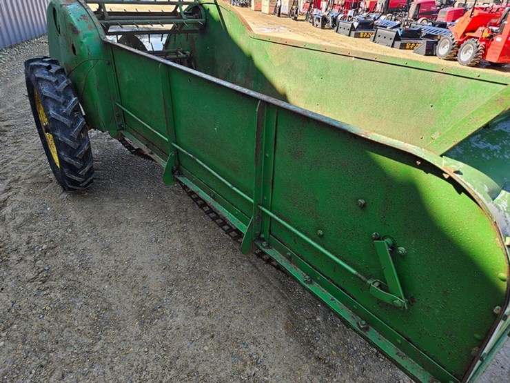 john-deere-7-image-29