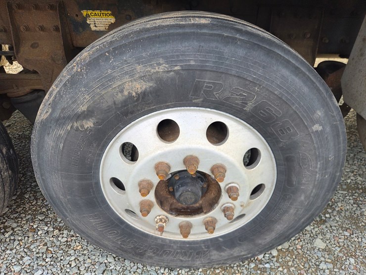 2006-massey-ferguson-8-image-71