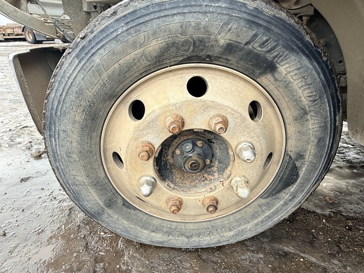 2004-caterpillar-c7-image-57