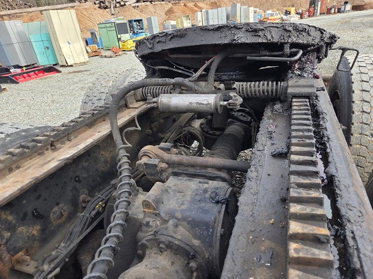 2007-massey-ferguson-8-image-25