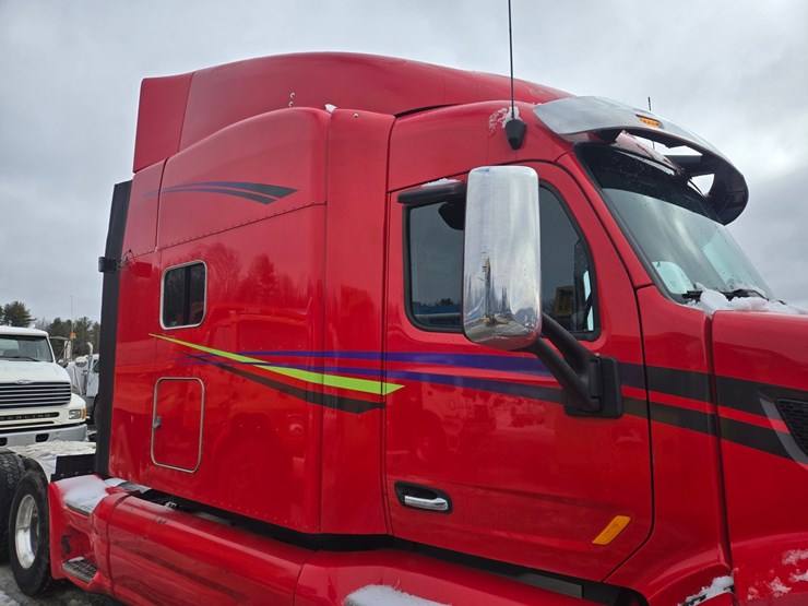 peterbilt-579-image-18