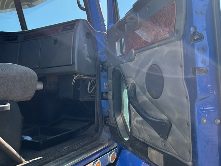 2006-western-star-4900-image-78