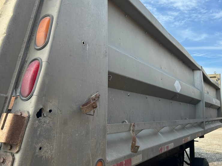 1995-axle-end-dump-image-33