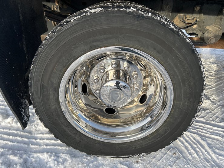 2021-ford-f550-image-88