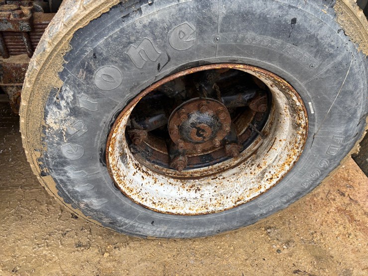 1997-ford-lt8000-image-95