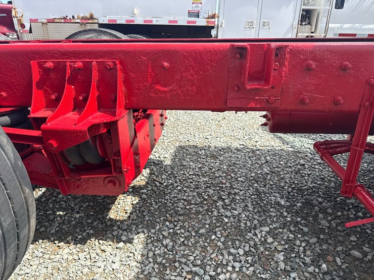 2005-kenworth-t800-image-45