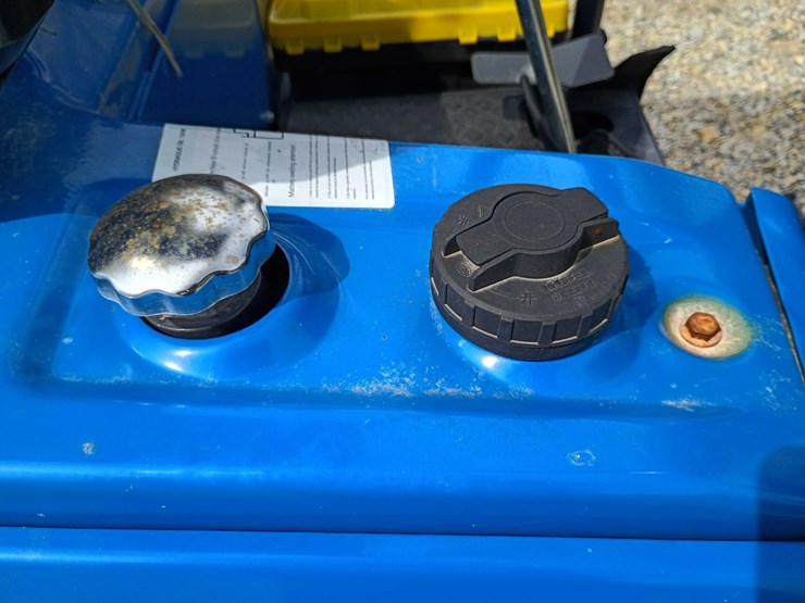 #24176-•-2025-agt-mx20r-mini-excavator-image-18