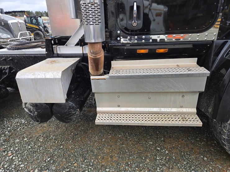 2019-international-hx620-image-14