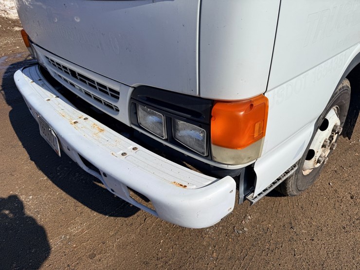 2001-isuzu-npr-image-12