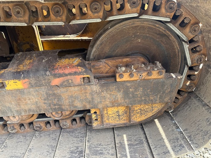 2002-deere-700h-lgp-image-66