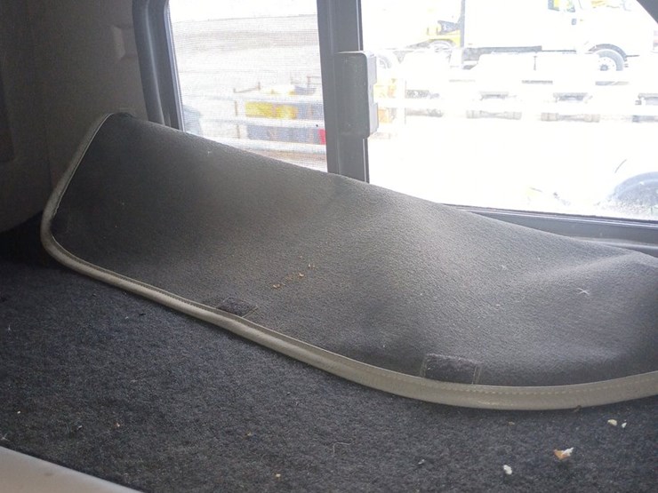 2000-international-9200i-image-39