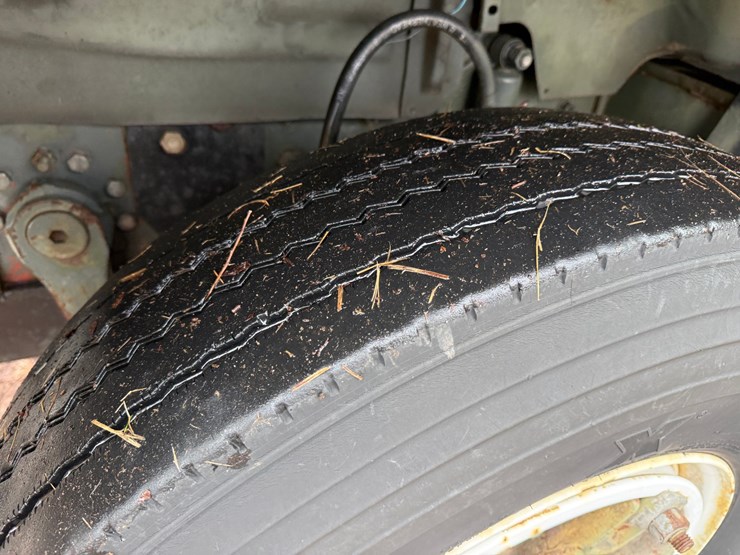 1984-mack-dm492s-image-80