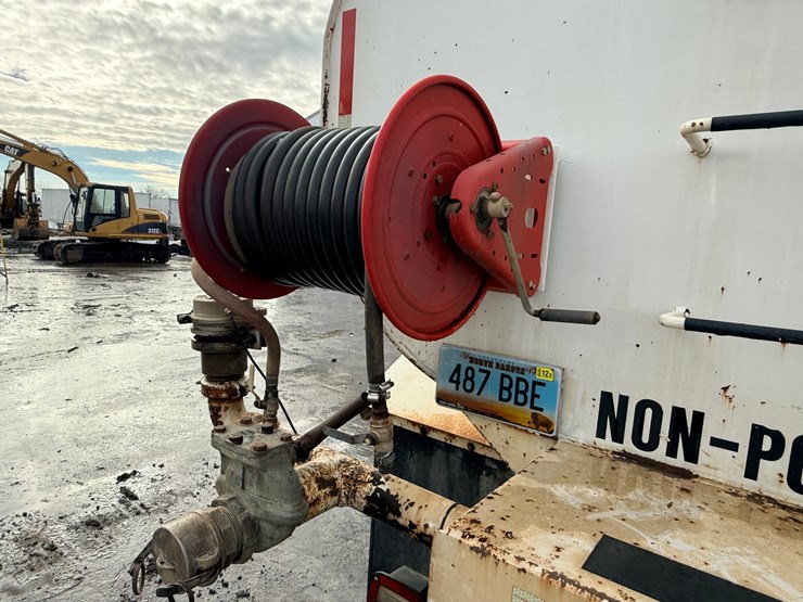 1988-mack-dm690s-image-24