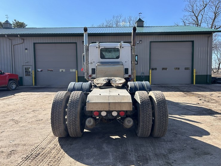 2020-kenworth-t880-image-4