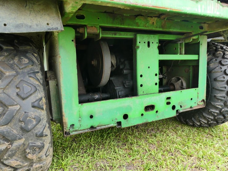 john-deere-gator-image-4