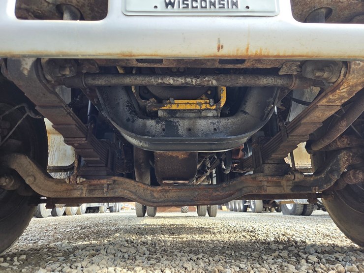 2000-ford-f650-image-44