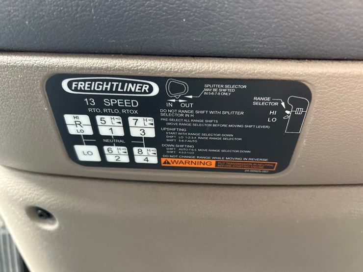 2017-massey-ferguson-8-image-72