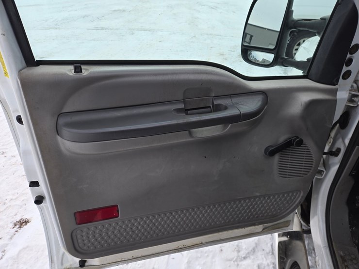 2001-ford-f350-image-35