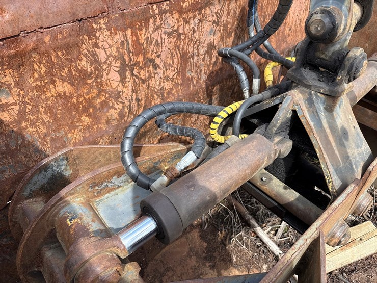 1990-massey-ferguson-8-image-55