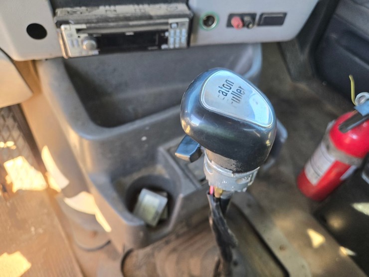 1999-caterpillar-c12-image-102