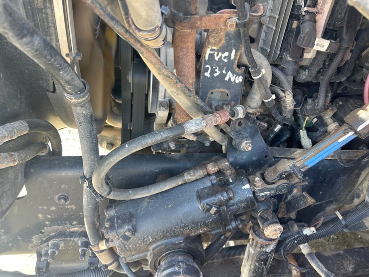 2012-international-7600-image-41