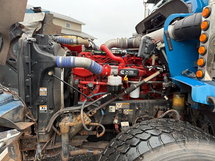 2020-kenworth-t800-image-12