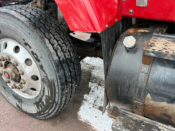 #1052-•-2007-international-7600sfa-tri-axle-dump-truck-image-42