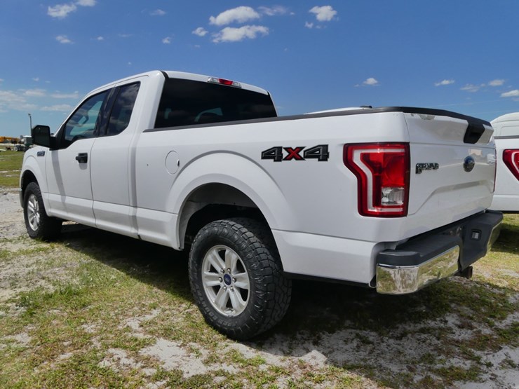 2017-ford-f150-xlt-image-4