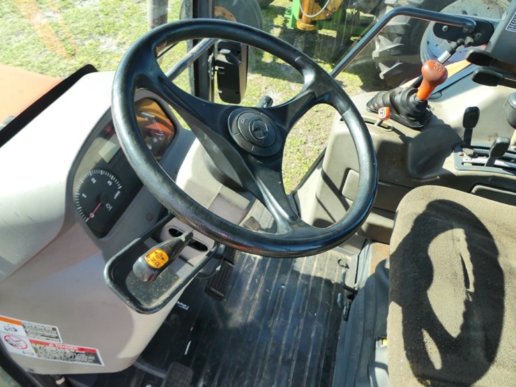 kubota-m108s-image-13