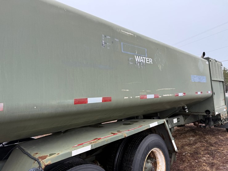 1984-mack-dm492s-image-38