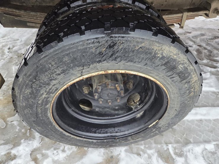 2005-massey-ferguson-8-image-57