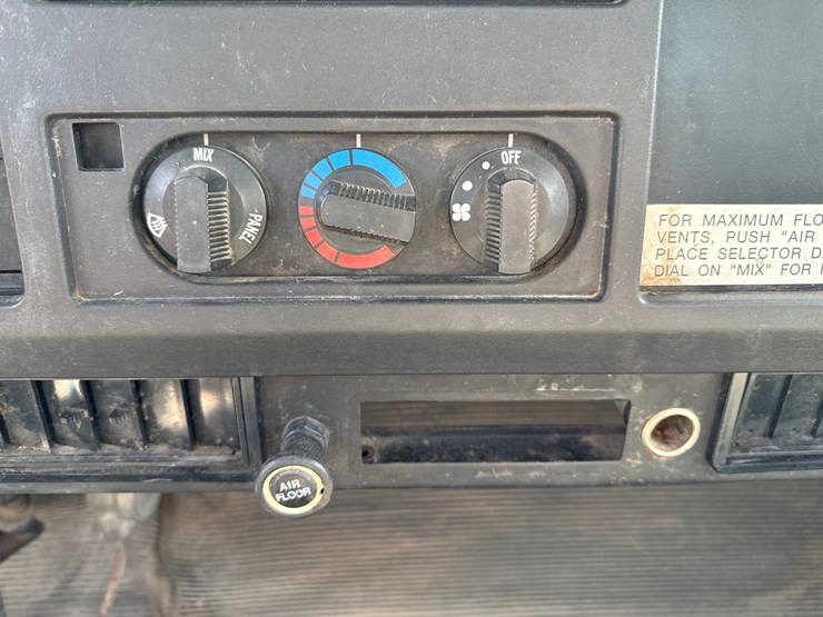 2000-international-4700-image-42