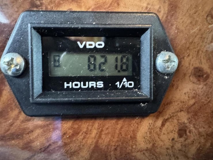 2003-peterbilt-330-image-60