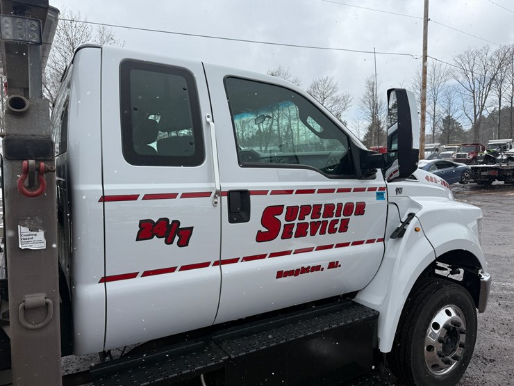 2018-ford-f650-image-34