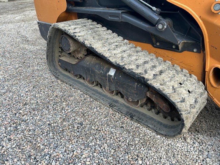 2022-case-tv450b-image-12