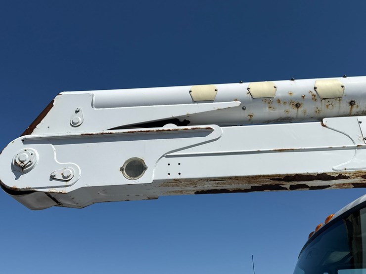 2014-international-4300-sba-image-35