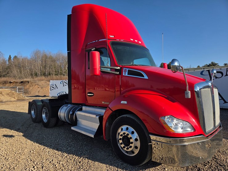 2015-kenworth-t680-image-7