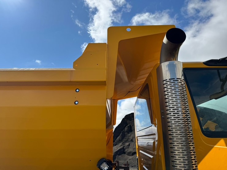 2009-international-workstar-7500-image-19