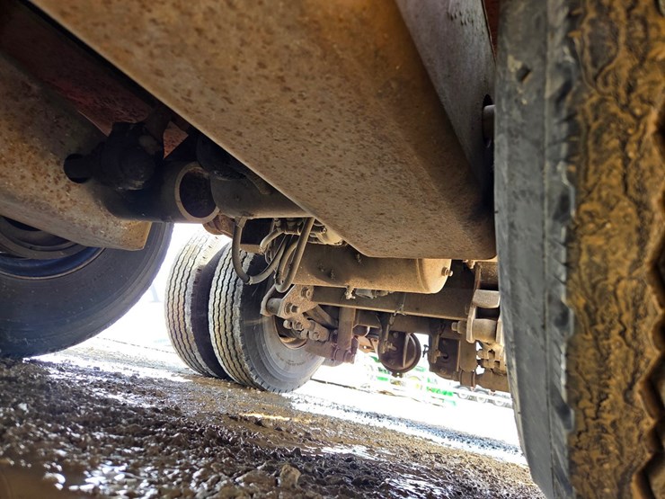 1975-massey-ferguson-8-image-42