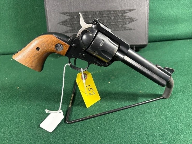 ruger-blackhawk-357-revolver-image-2