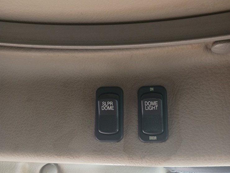 2000-international-9200i-image-33