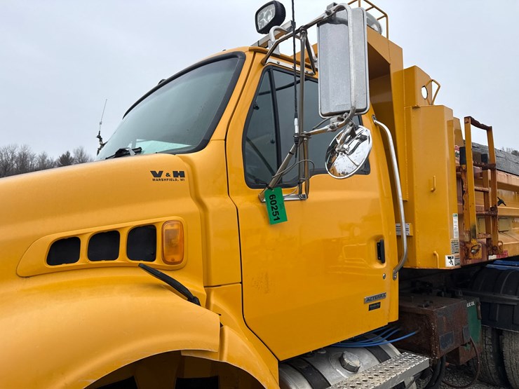 2007-sterling-acterra-image-29